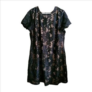Women's Scarlett Dress Short Floral Lace Black Size 16W Short Sleeve Zip-Up Back